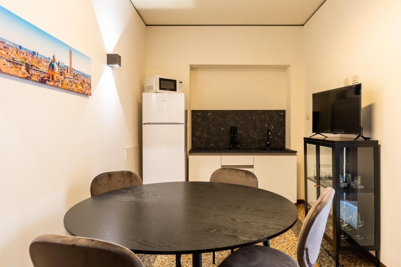 בולוניה Casa Ambrosini Apartments By Wonderful Italy מראה חיצוני תמונה